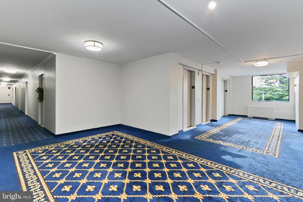 801 N PITT STREET N 1206