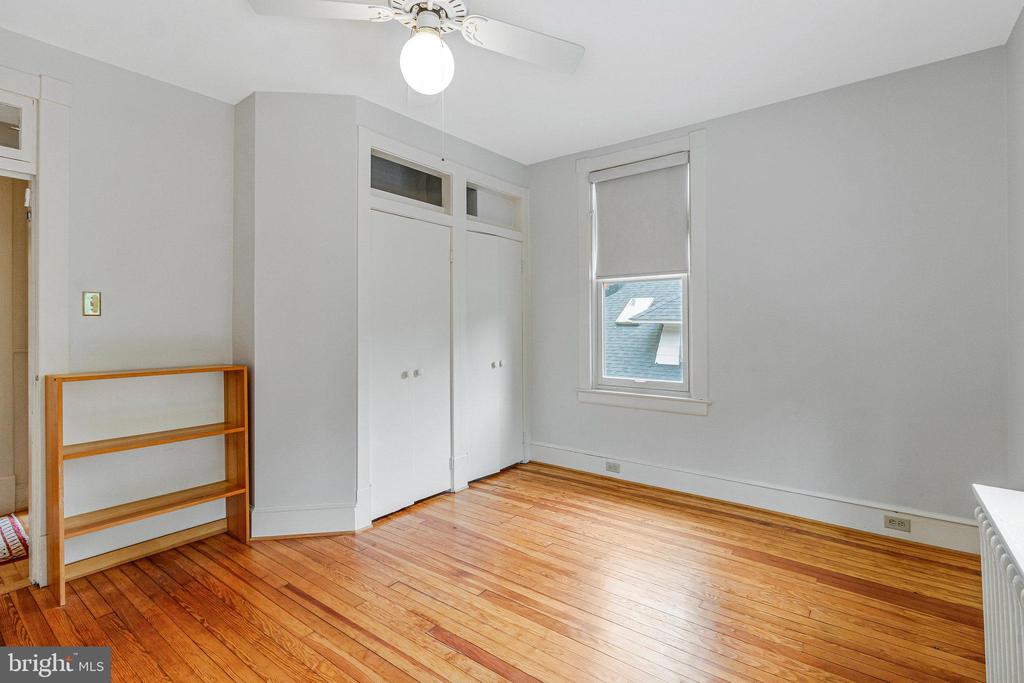 17 CEDAR STREET