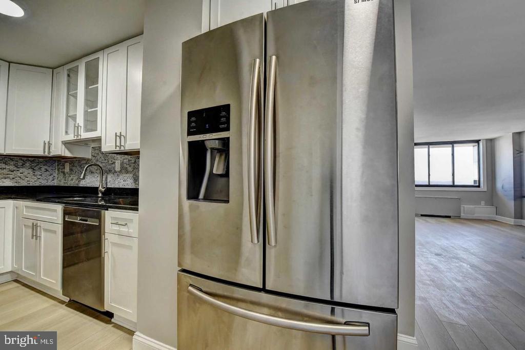 801 N PITT STREET N 1206