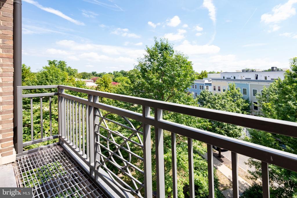 915 N PATRICK STREET 406