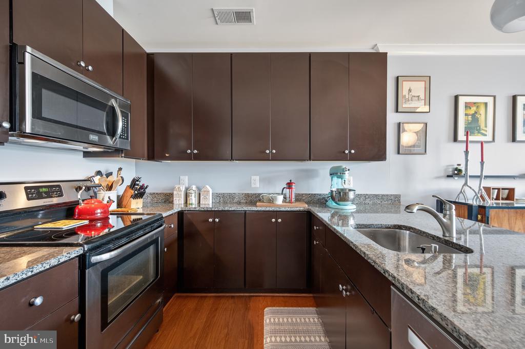 915 N PATRICK STREET 406