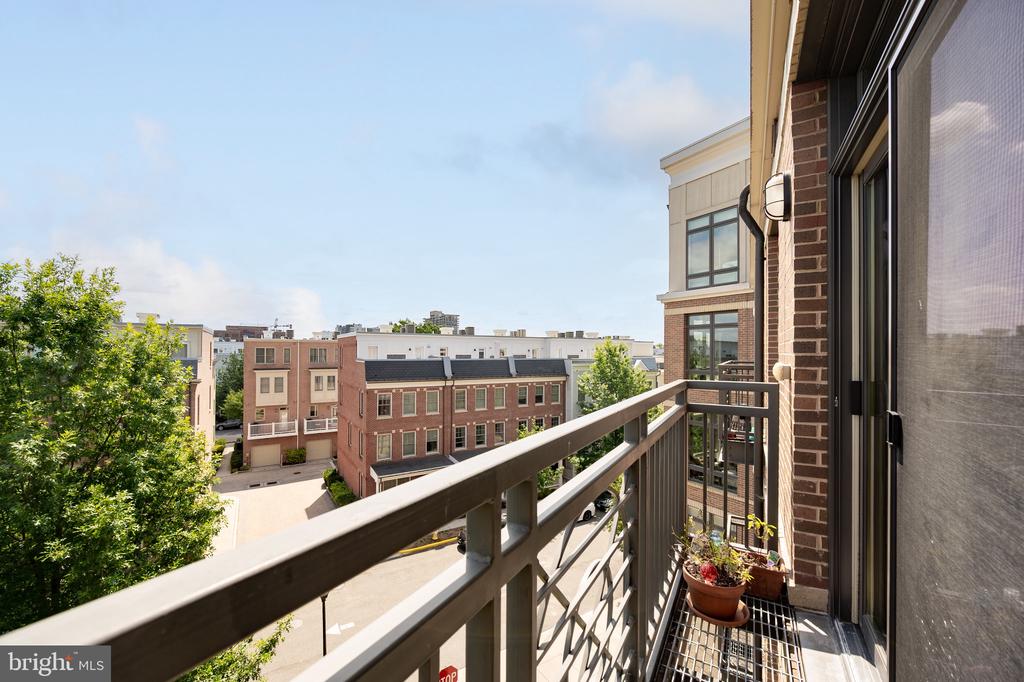 915 N PATRICK STREET 406