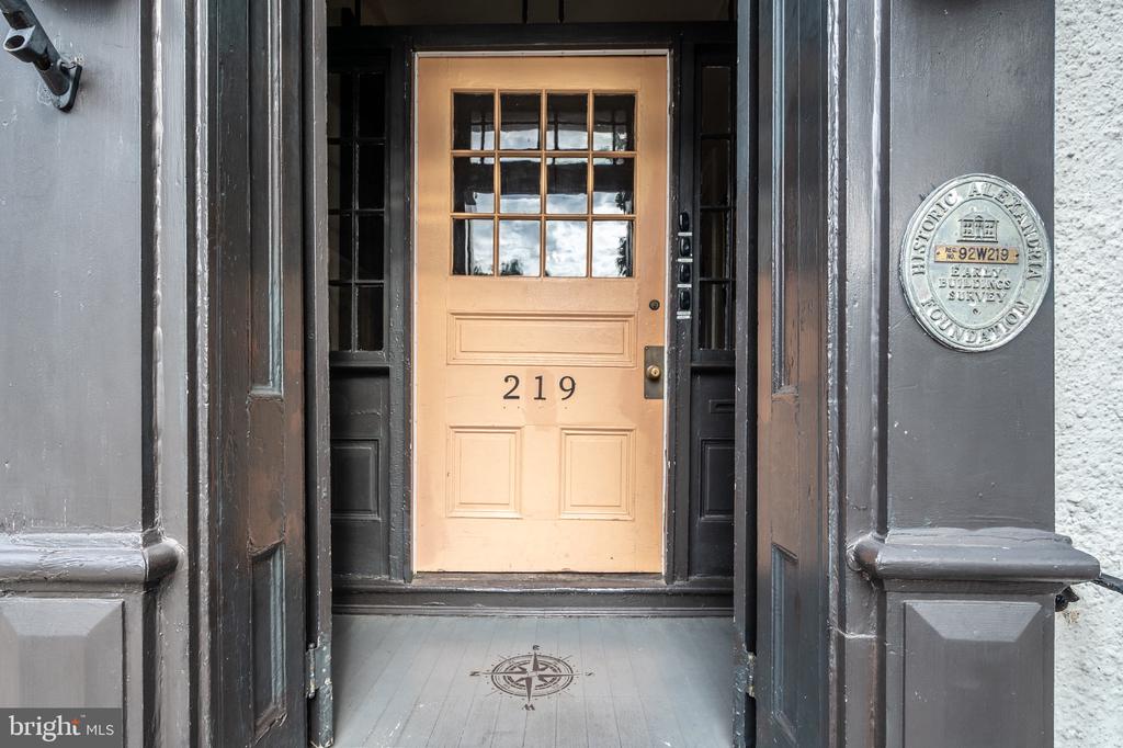 219 N ST ASAPH STREET 1