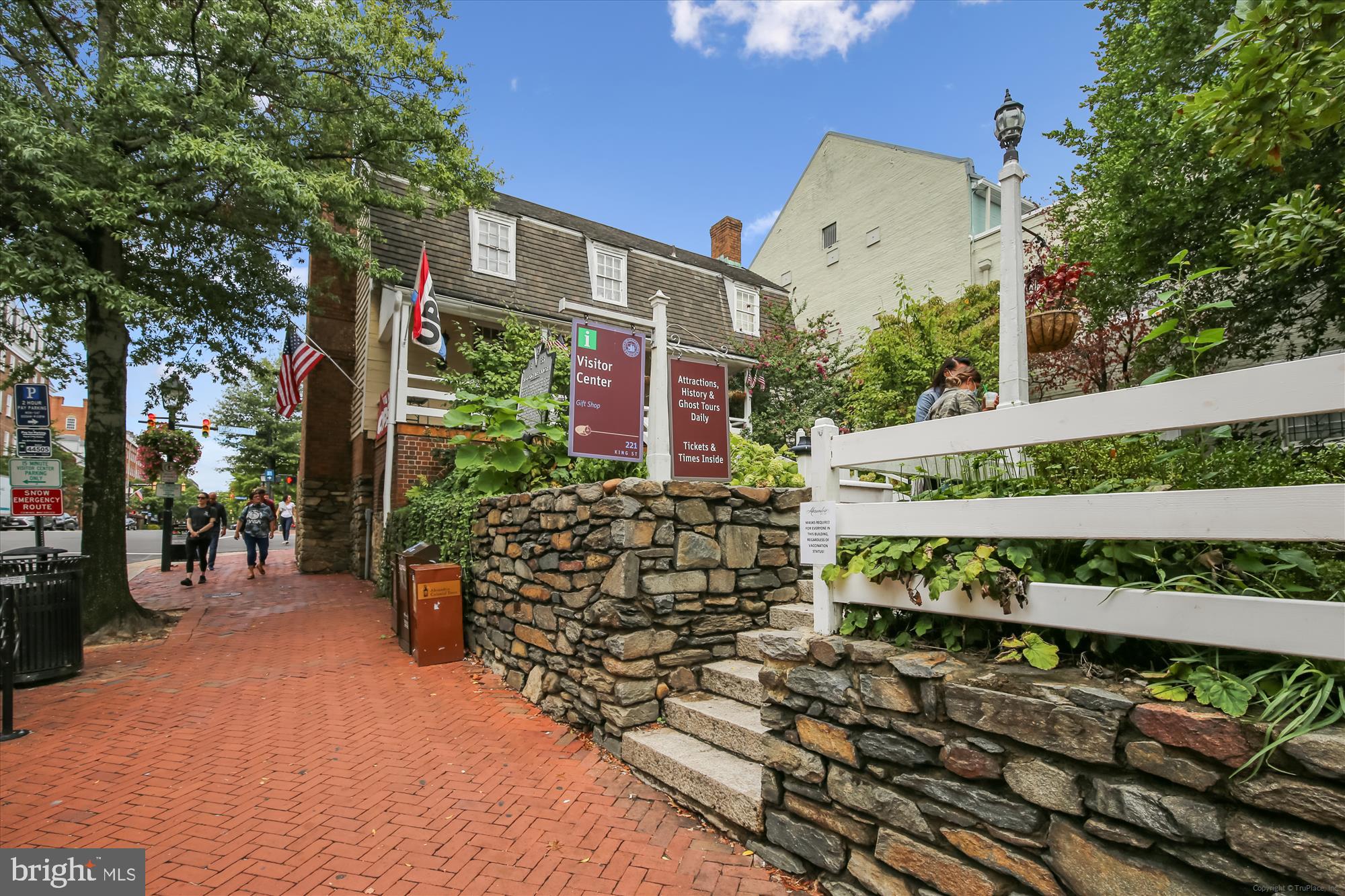 1115 CAMERON STREET 205