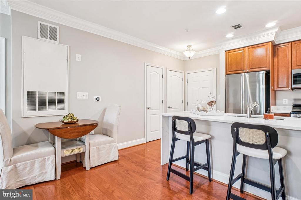 1115 CAMERON STREET 205