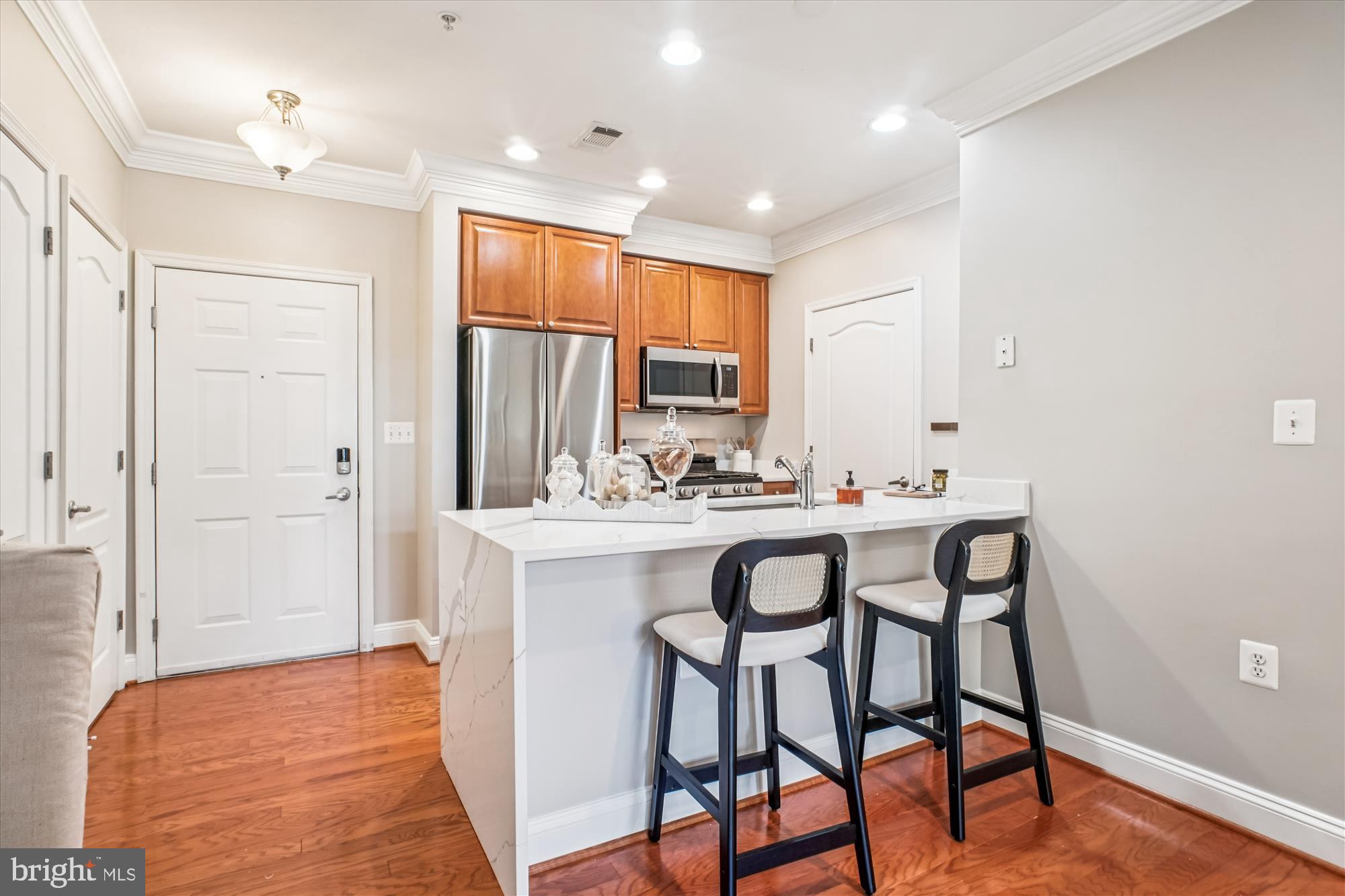 1115 CAMERON STREET 205