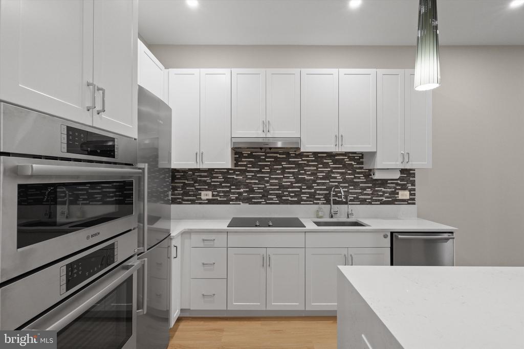 801 N FAIRFAX STREET 318
