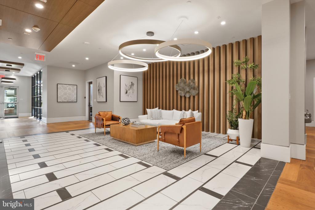 801 N FAIRFAX STREET 318