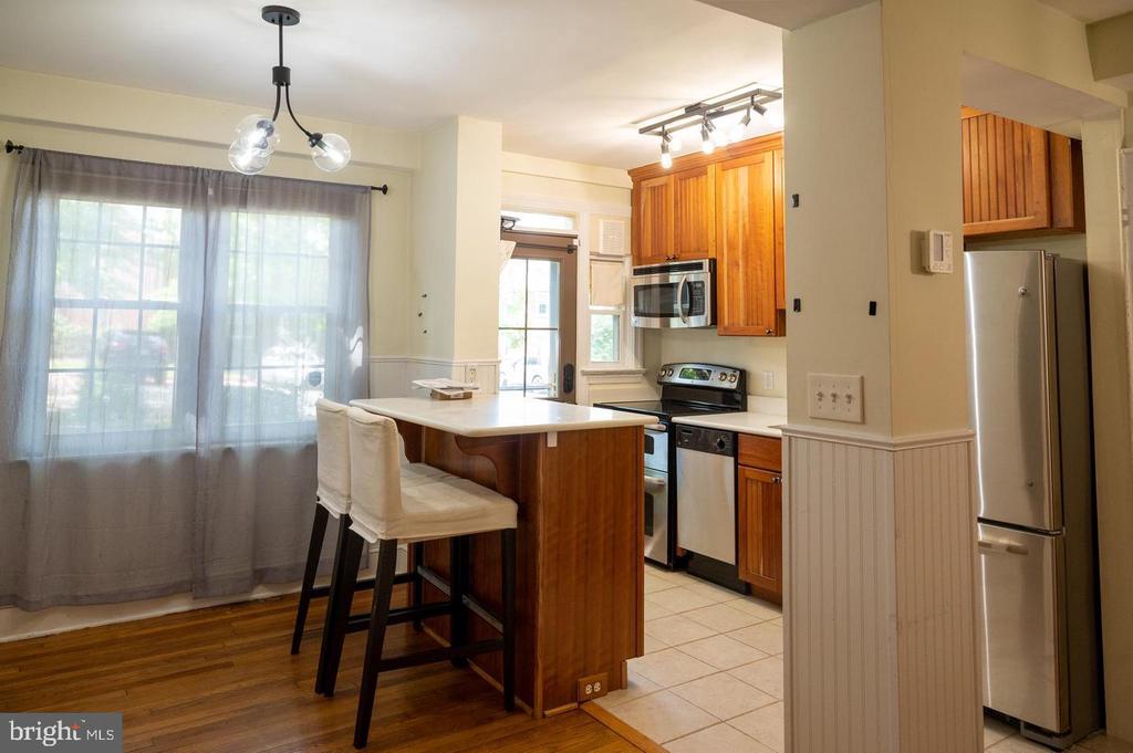 8 AUBURN COURT 3-8A