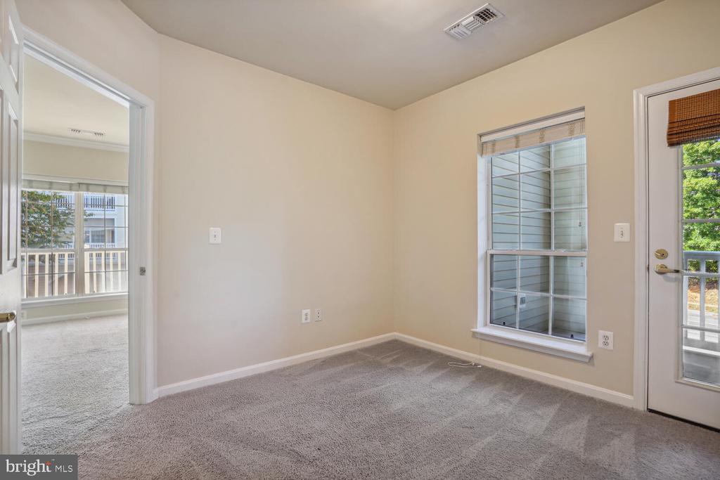 4561 STRUTFIELD LANE 3215