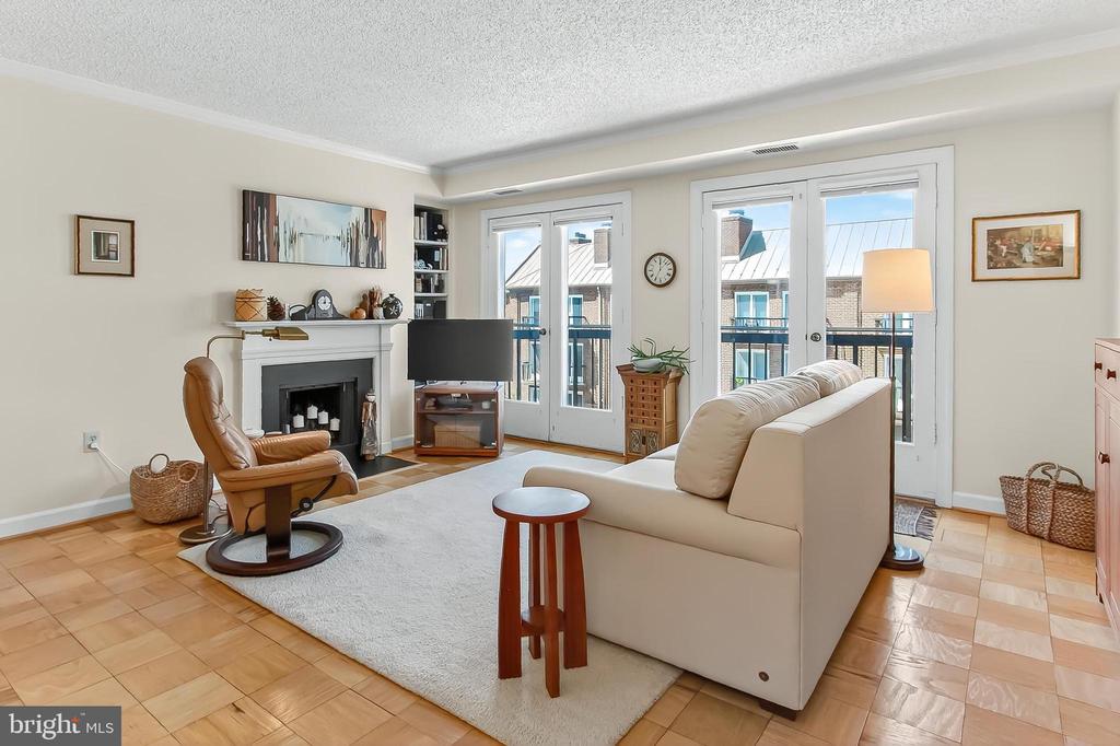 801 S PITT STREET 435