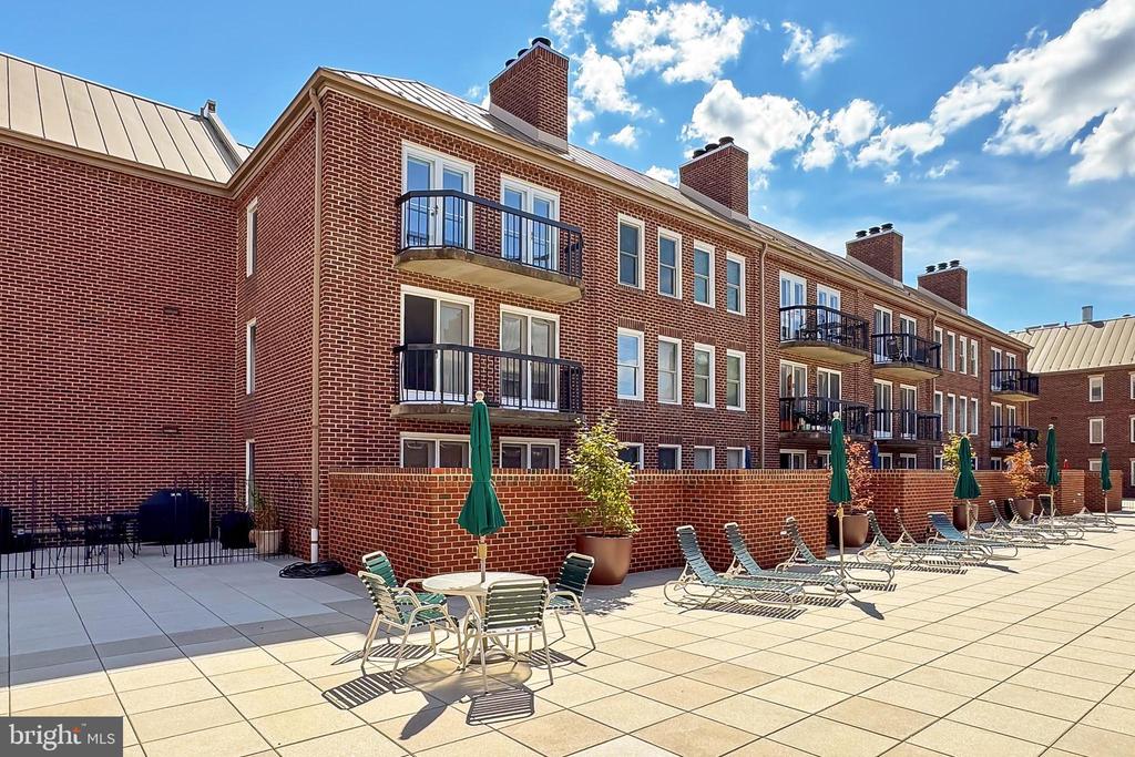 801 S PITT STREET 435
