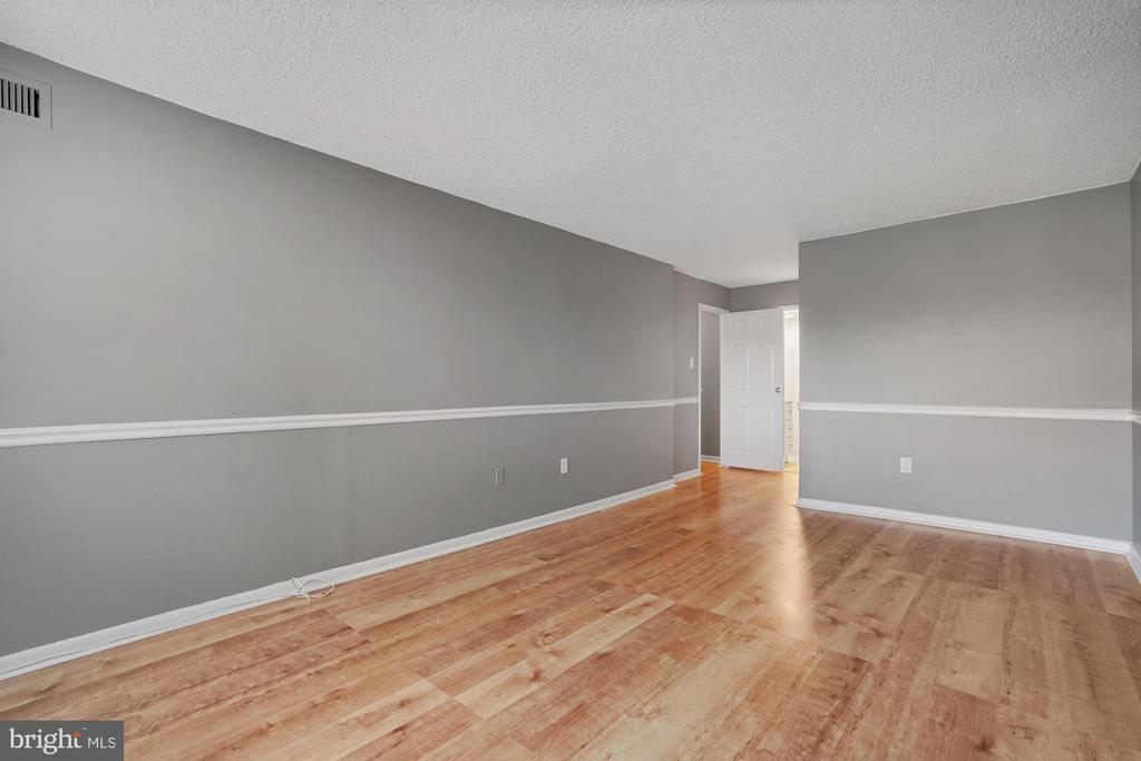 200 N PICKETT STREET 513
