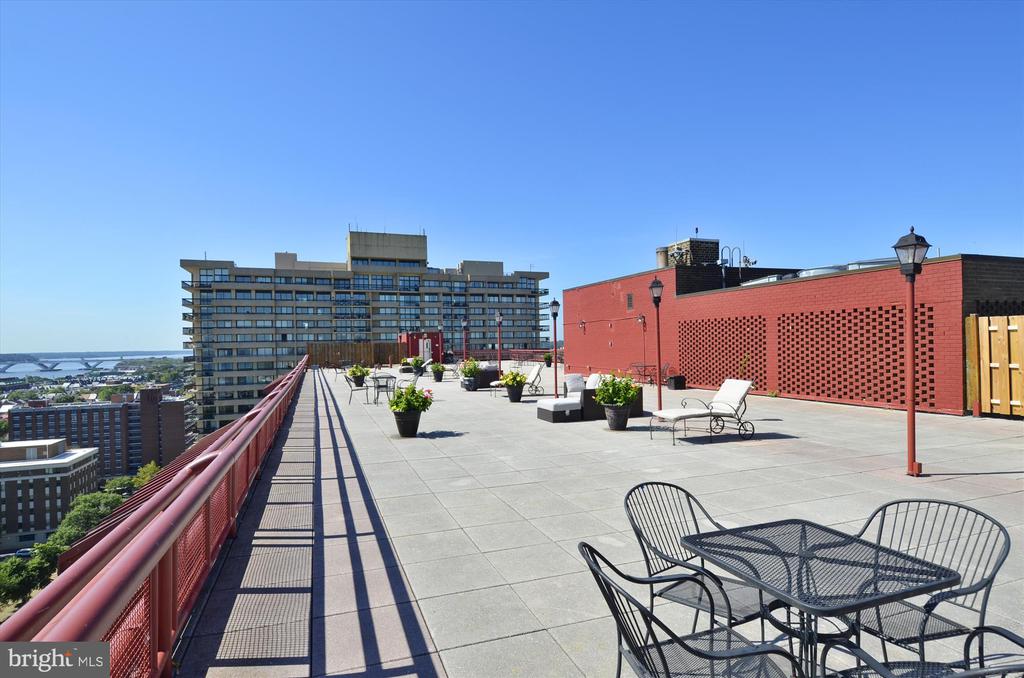 801 N PITT STREET 505