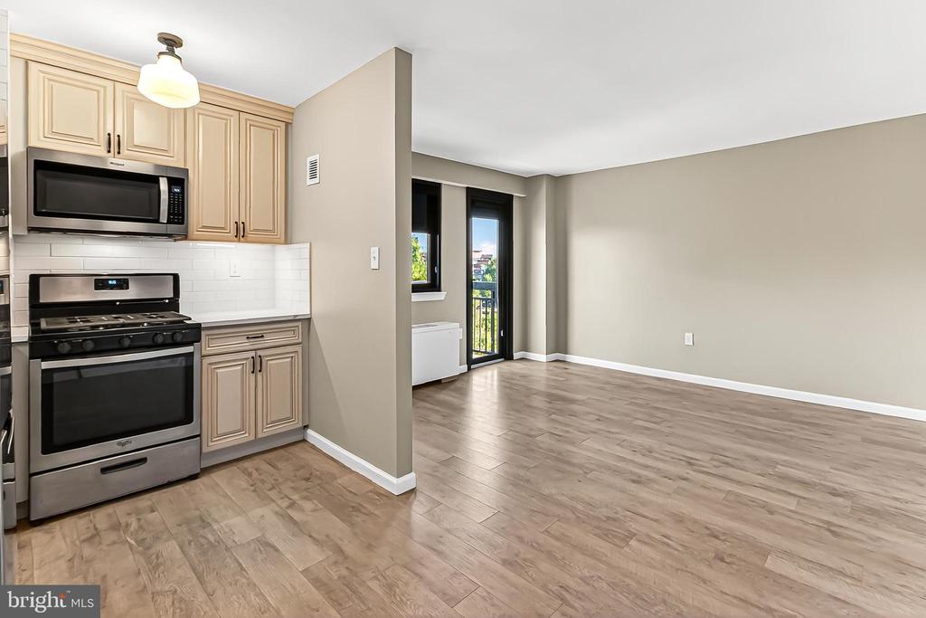 801 N PITT STREET 505