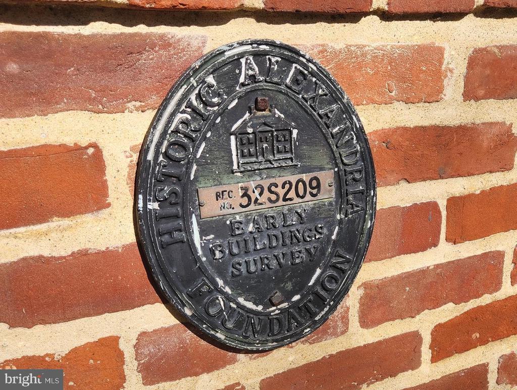 209 WOLFE STREET