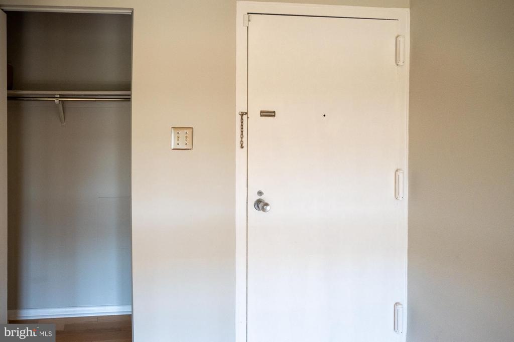 104 ROBERTS LANE 401