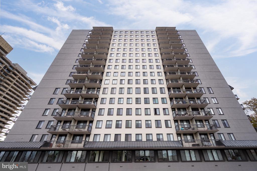 801 N PITT STREET 1708