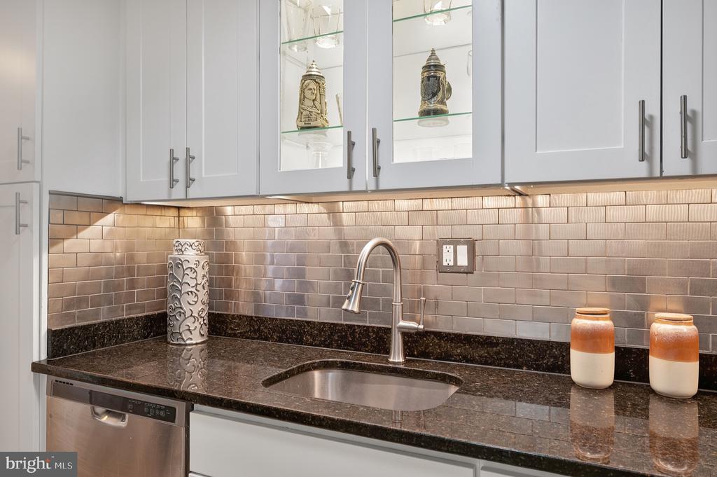 801 N PITT STREET 1708