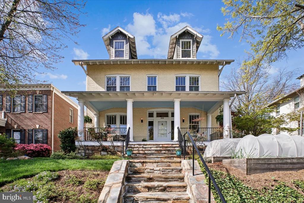 310 N VIEW TERRACE