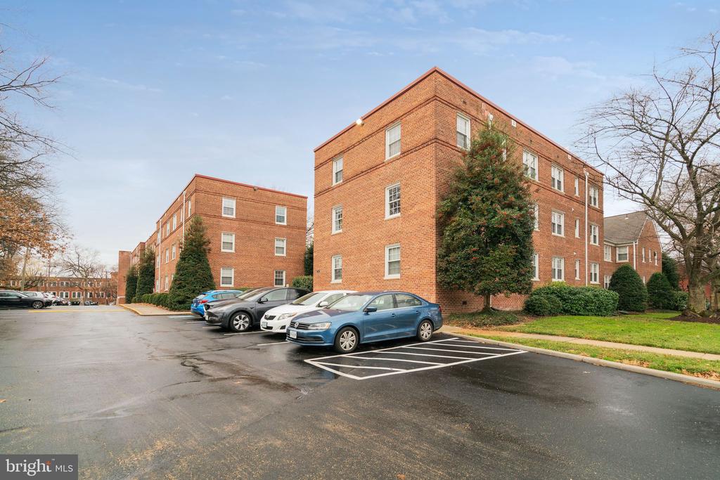 710 S FAYETTE STREET 22