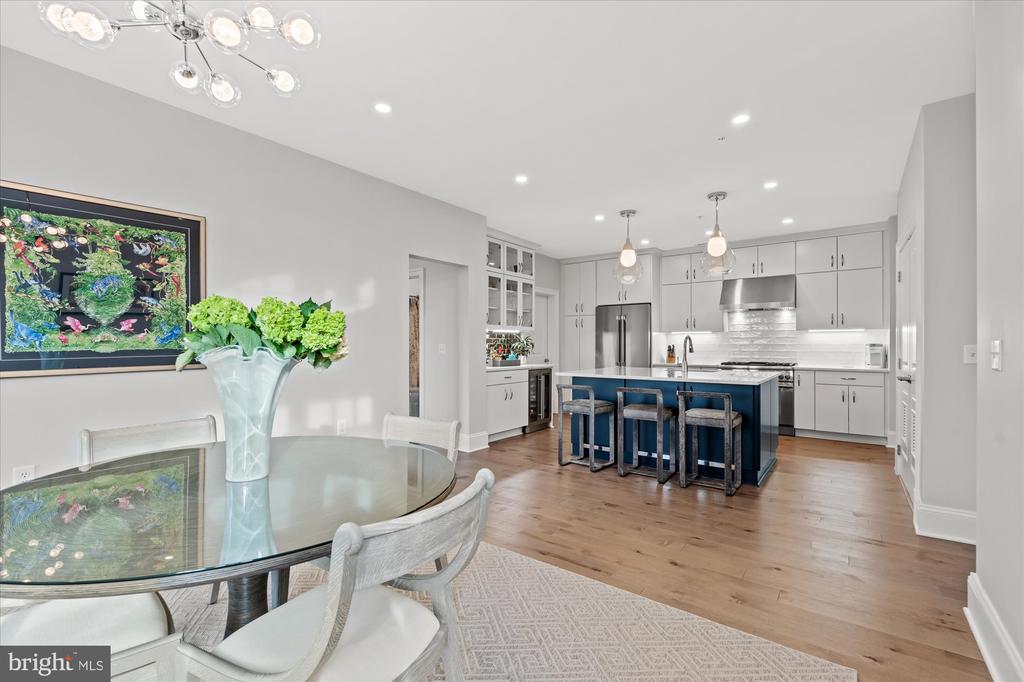 600 SECOND STREET 402