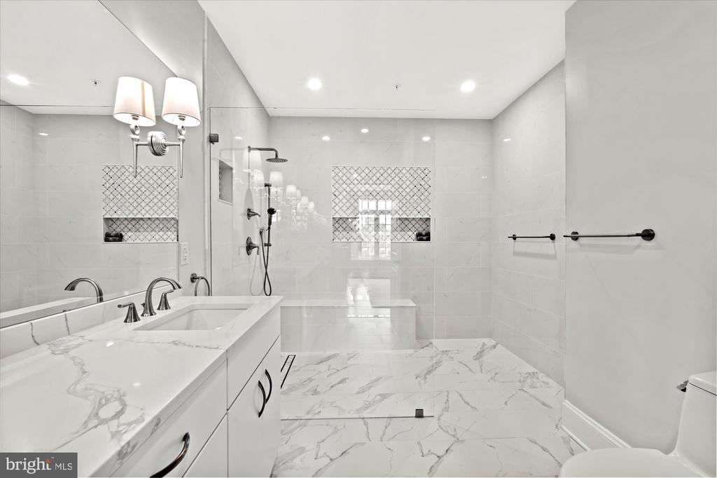 600 SECOND STREET 402