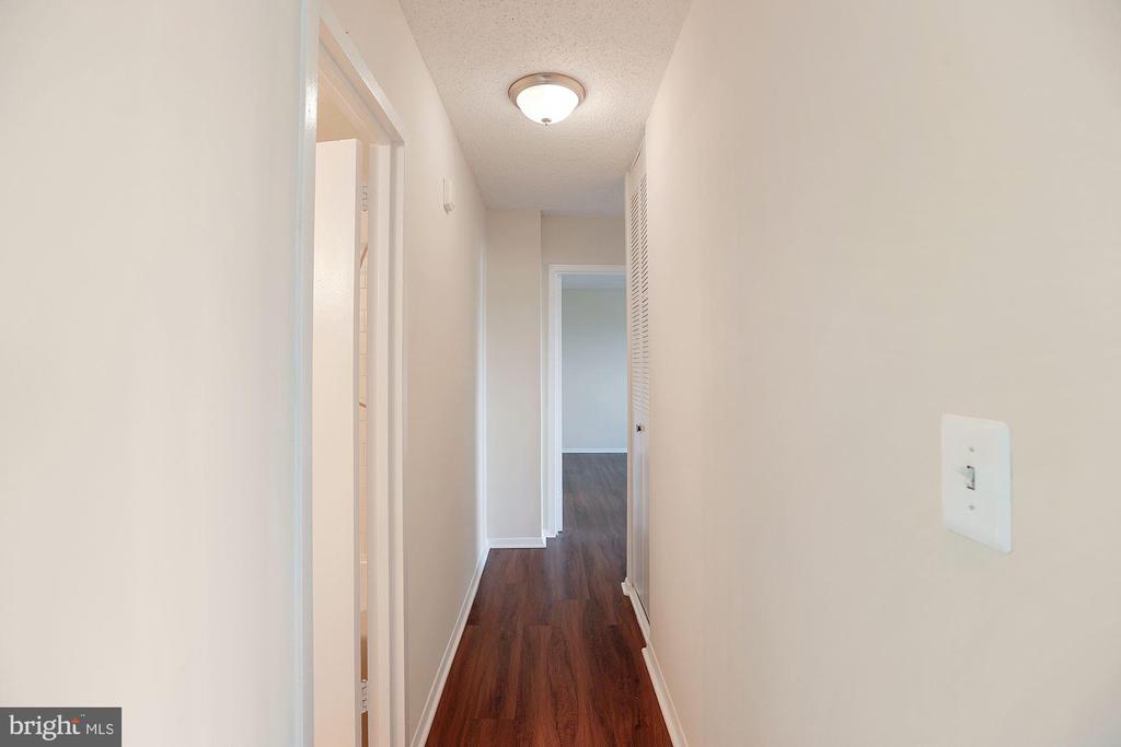 1225 MARTHA CUSTIS DRIVE 807