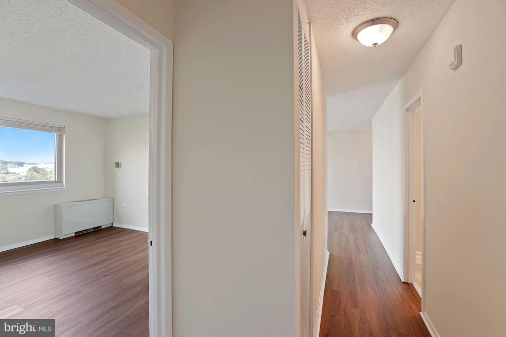 1225 MARTHA CUSTIS DRIVE 807
