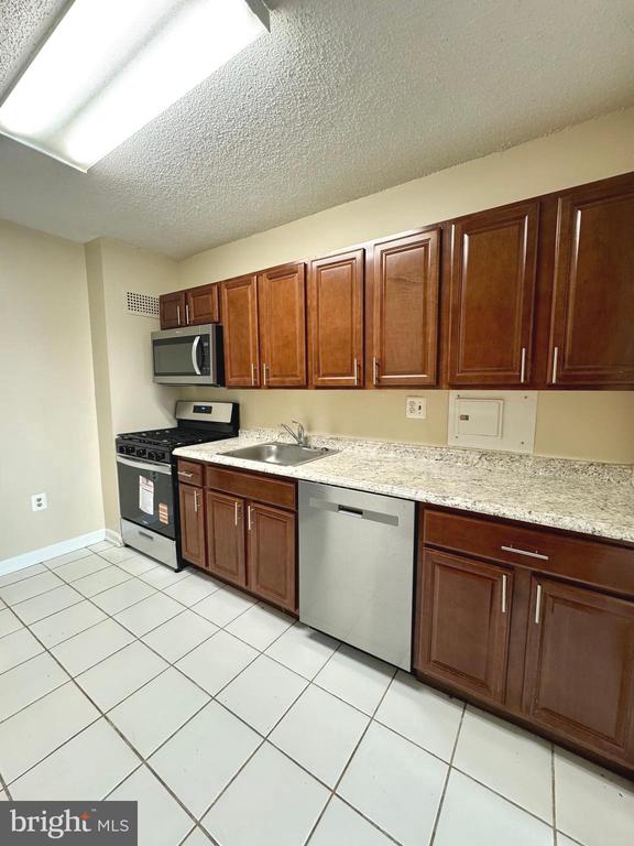1225 MARTHA CUSTIS DRIVE 807