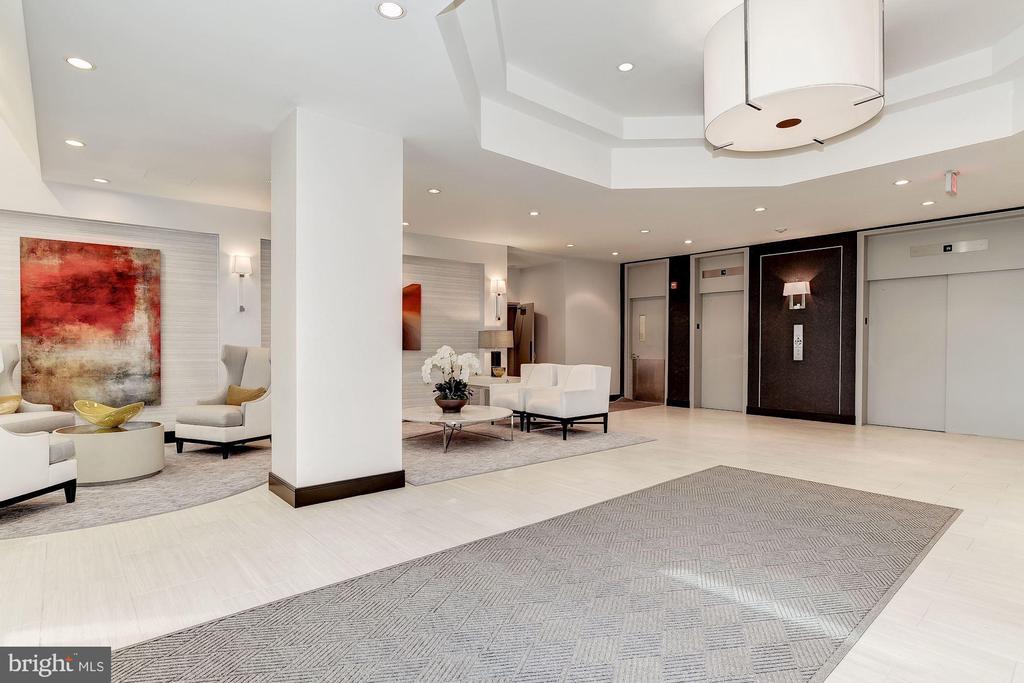1225 MARTHA CUSTIS DRIVE 807
