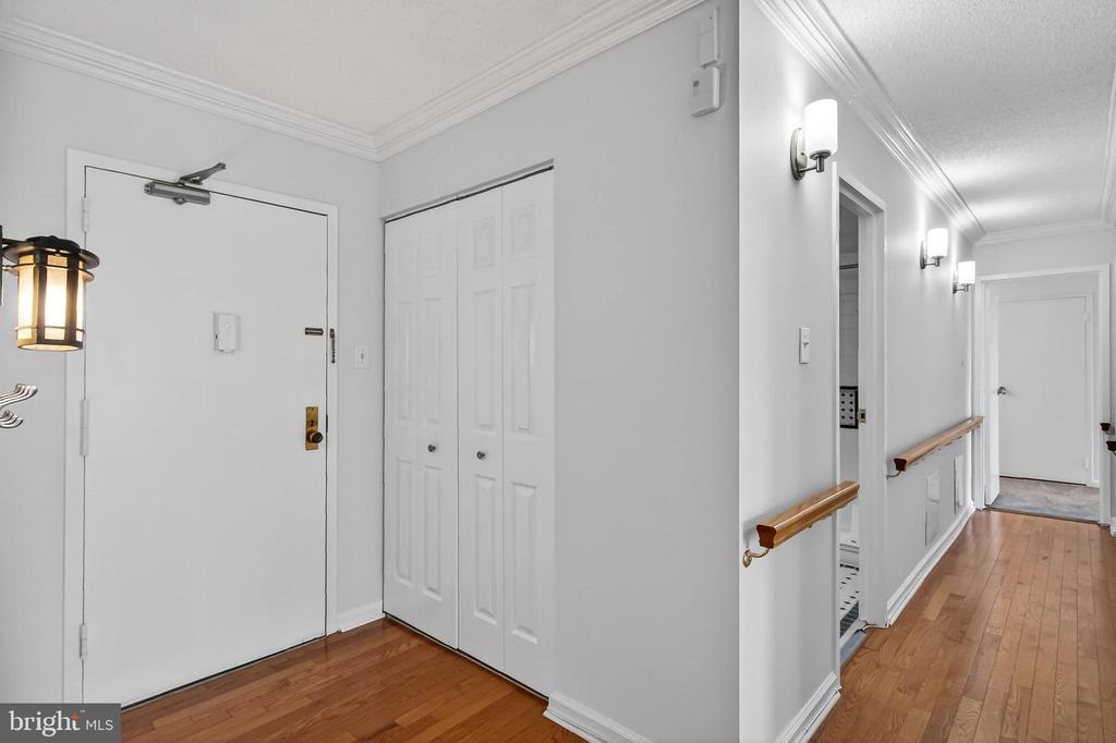 5300 HOLMES RUN PARKWAY 906