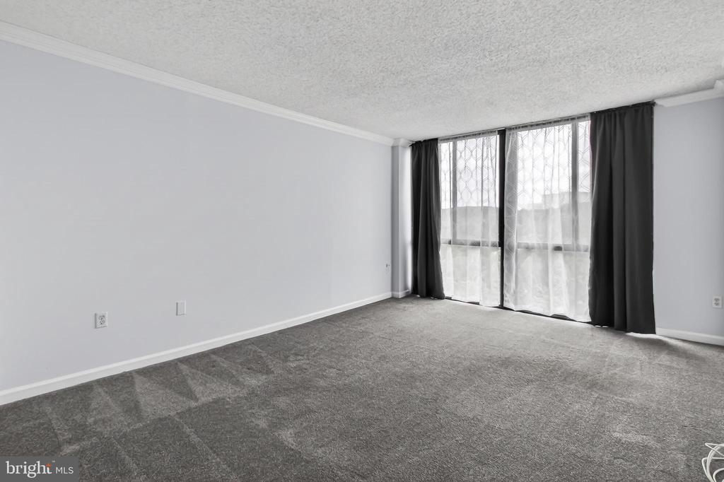 5300 HOLMES RUN PARKWAY 906