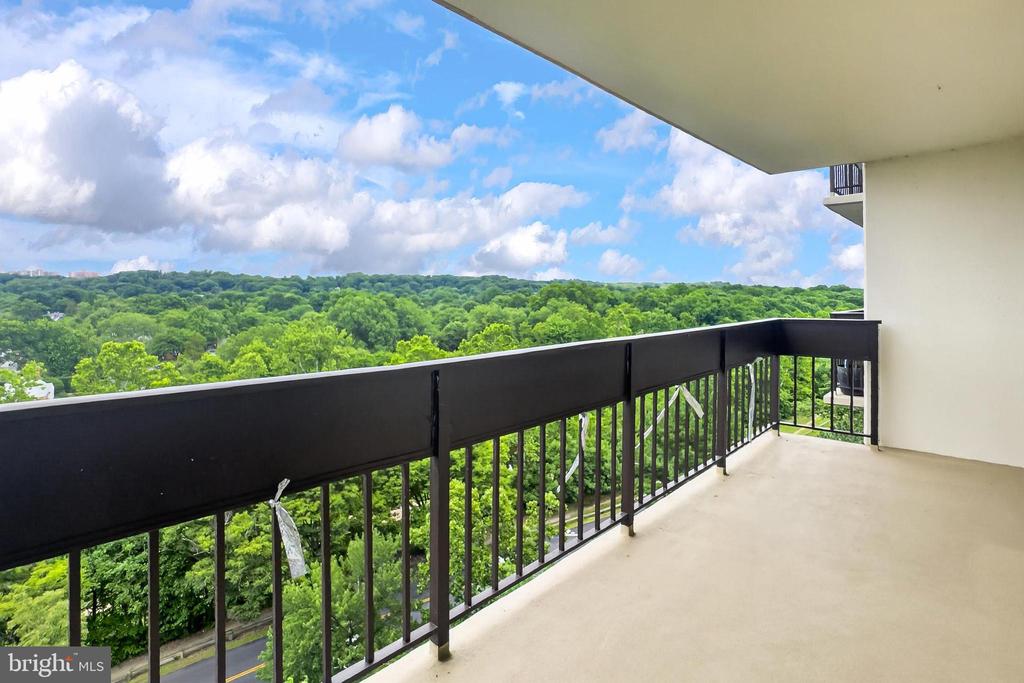 5300 HOLMES RUN PARKWAY 906
