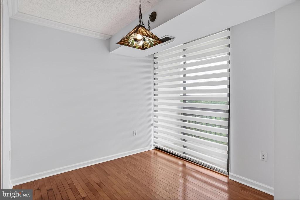 5300 HOLMES RUN PARKWAY 906