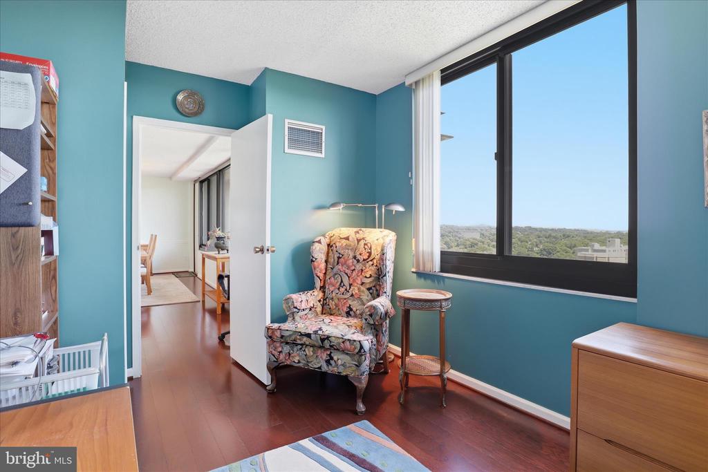 5500 HOLMES RUN PARKWAY 1406