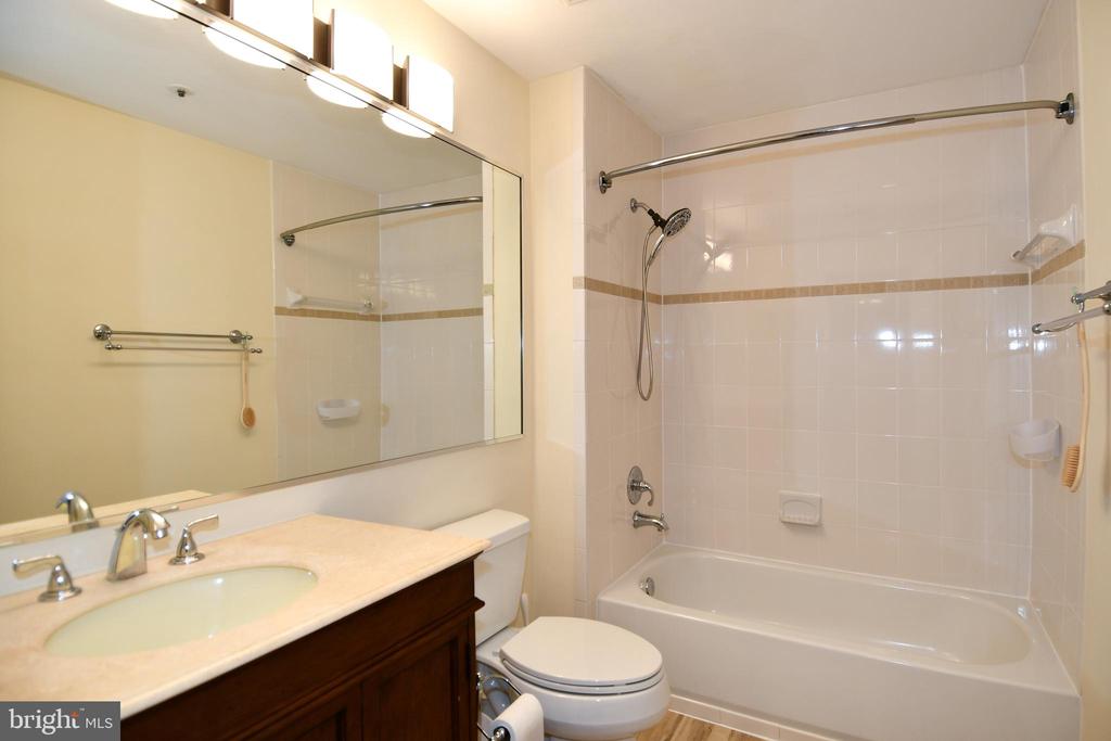 240 S REYNOLDS STREET 113