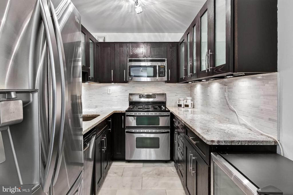 801 N PITT STREET N 910