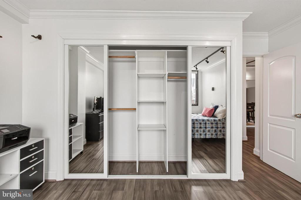801 N PITT STREET N 910