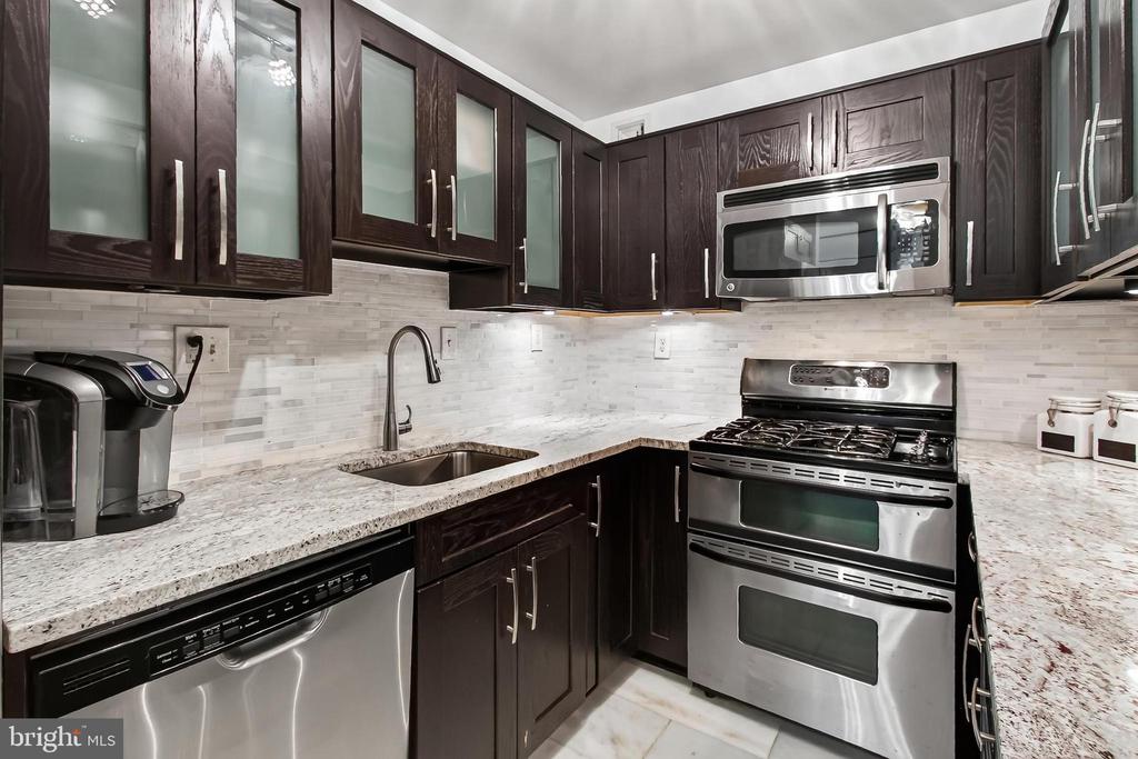 801 N PITT STREET N 910