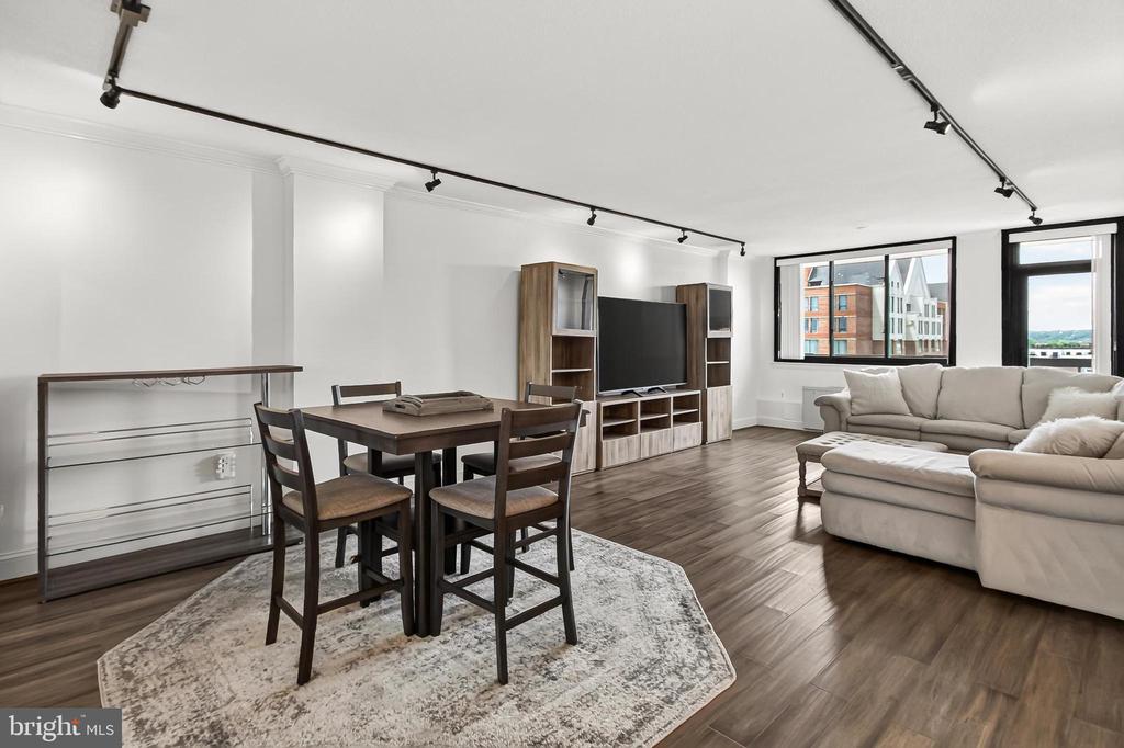 801 N PITT STREET N 910