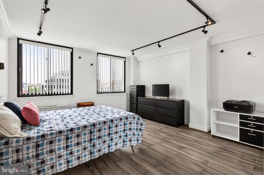 801 N PITT STREET N 910