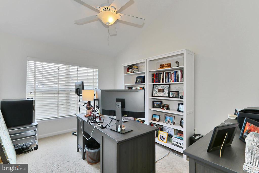 721 MASSEY LANE Unit: B