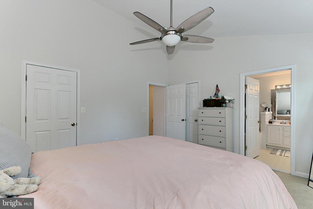 721 MASSEY LANE Unit: B