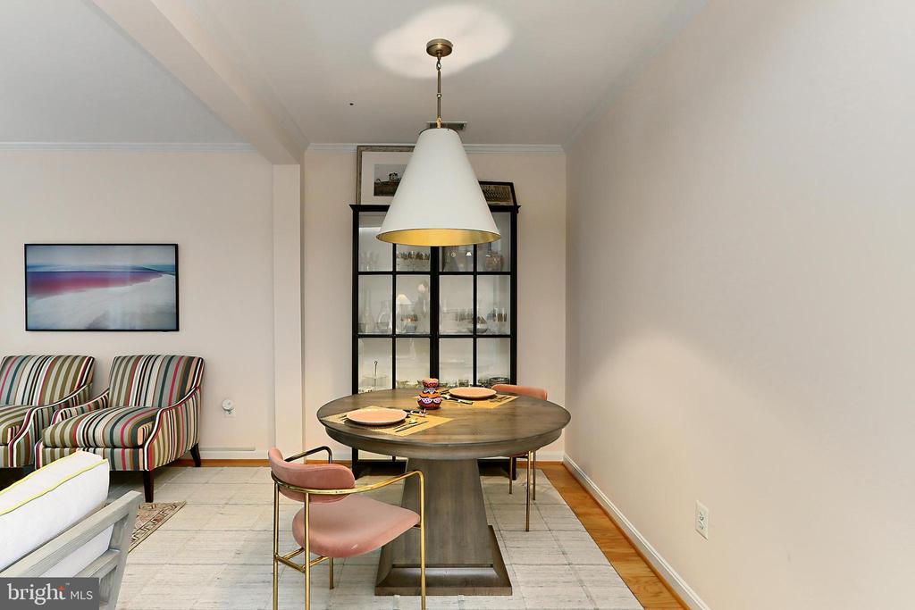 721 MASSEY LANE Unit: B