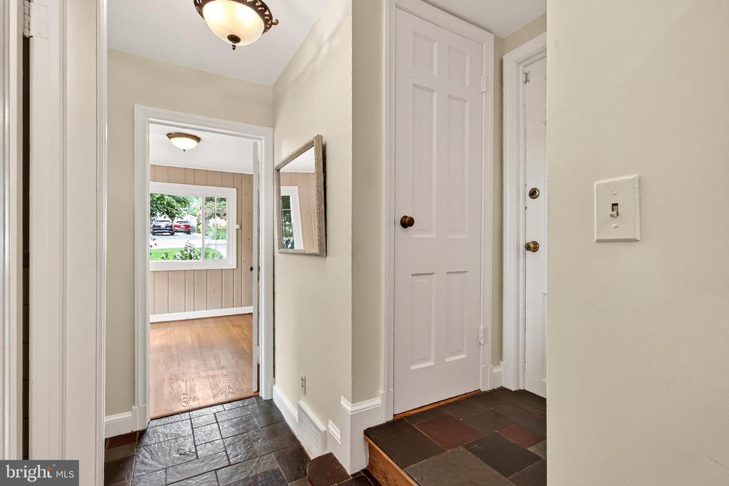 311 SKYHILL ROAD