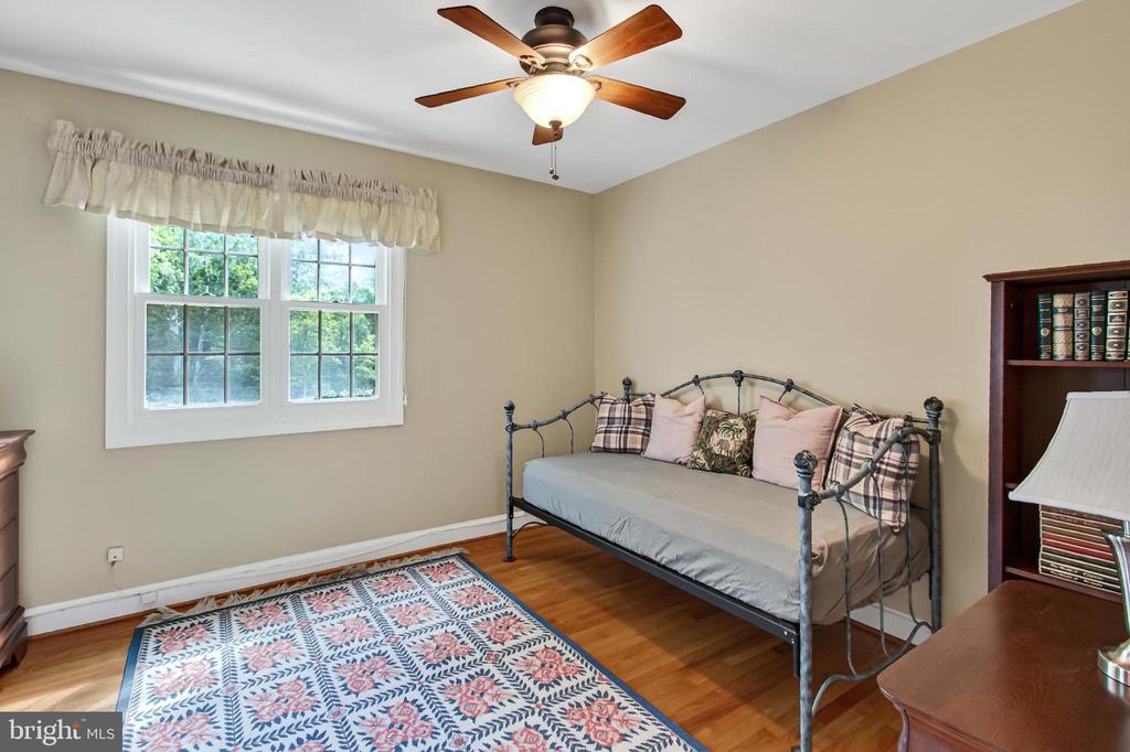 311 SKYHILL ROAD