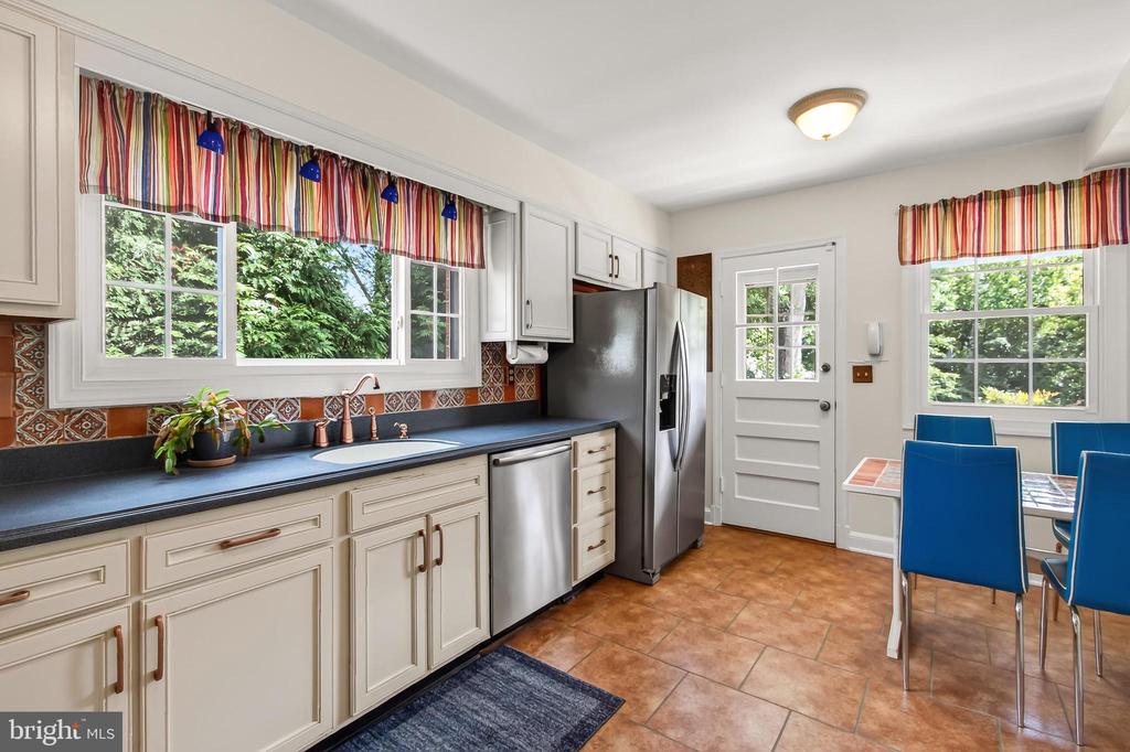 311 SKYHILL ROAD