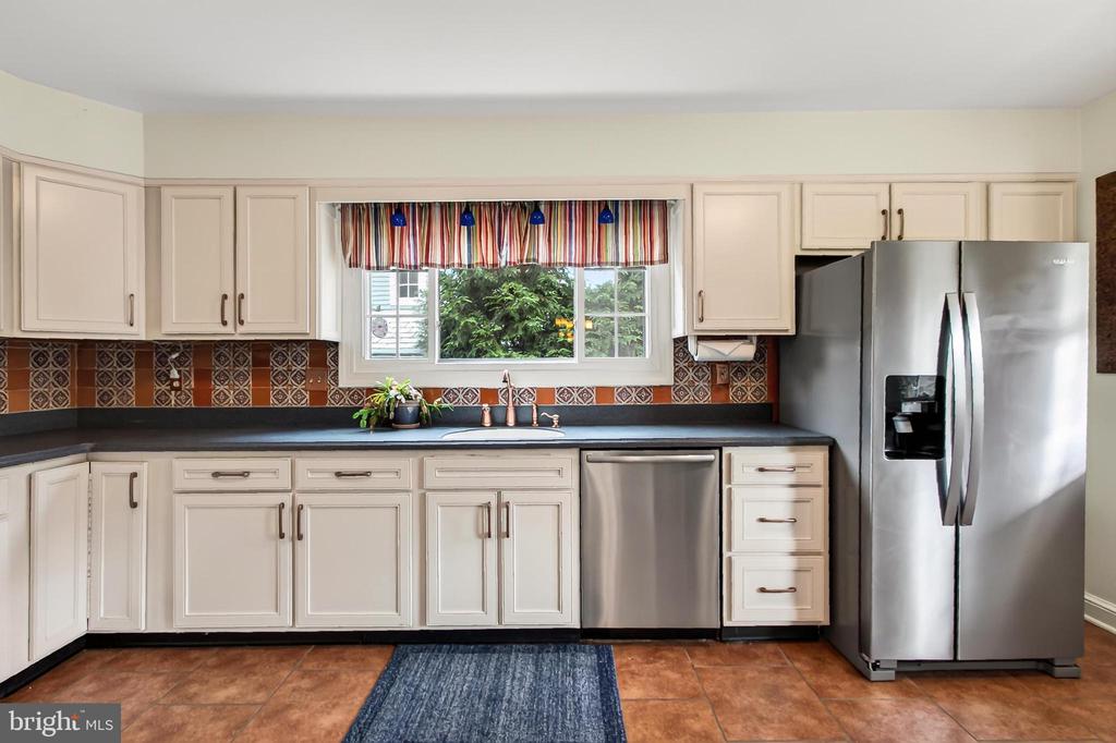 311 SKYHILL ROAD