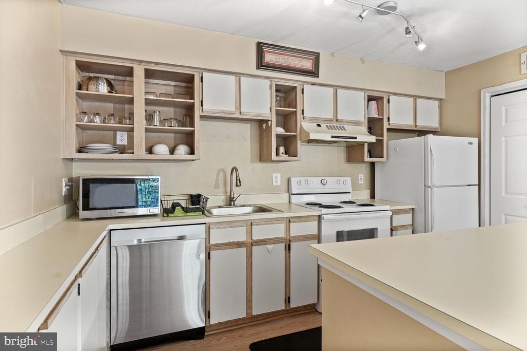 3304 WYNDHAM CIRCLE 235